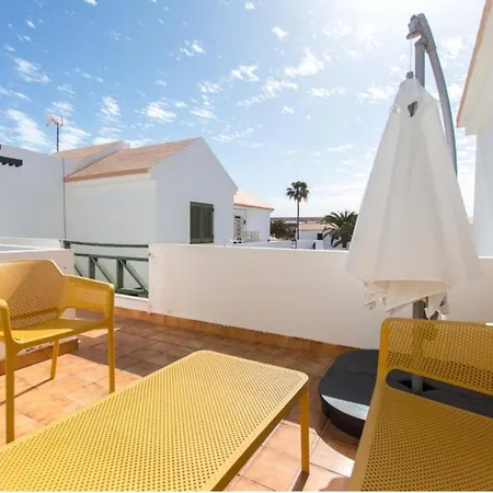 Apartment Caleta Contemporary Boho - Wifi, Private Balcony & Pool